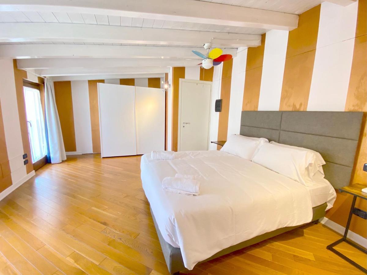 Residence Corte Ferrari -Ciao Vacanze- Moniga del Garda Exterior foto